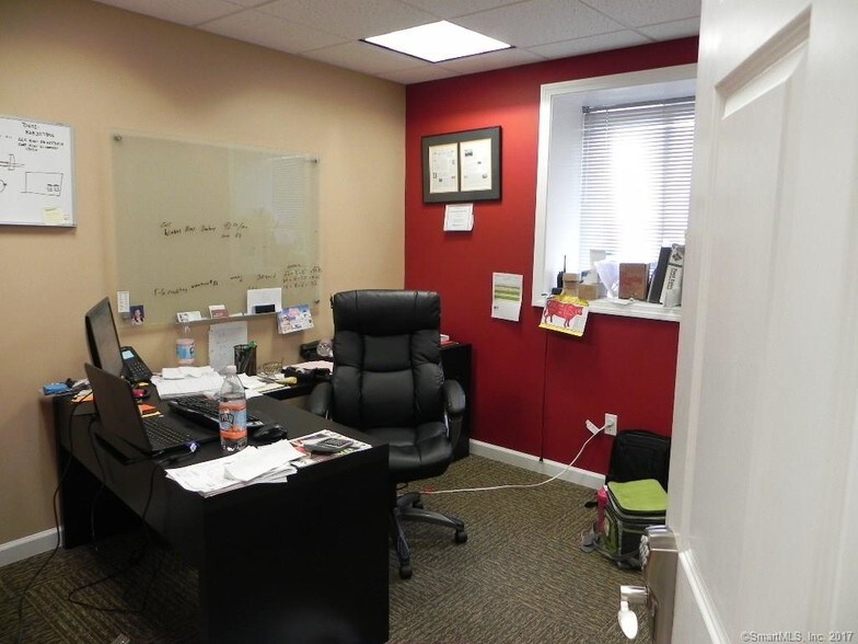 More Photos Of 8 Route 80, Killingworth Warehouse For Lease