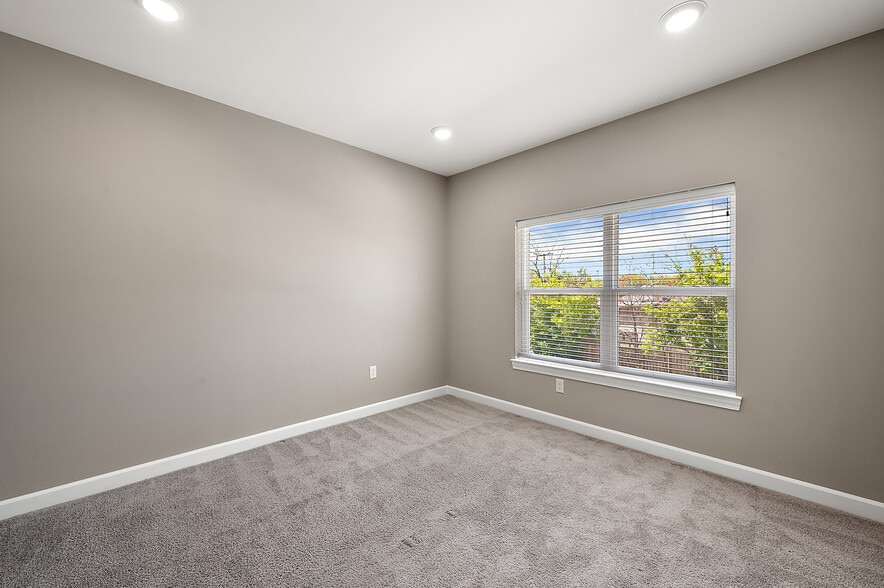 More Photos Of 1241-1251 E Woodward Heights Blvd, Hazel Park Apartments For Sale