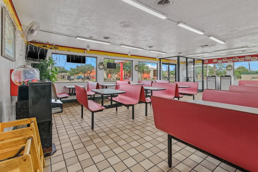 More Photos Of 5426 Antoine Dr, Houston Fast Food For Sale
