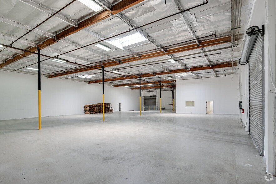 More Photos Of 1170-1172 N Armando St, Anaheim Warehouse For Lease
