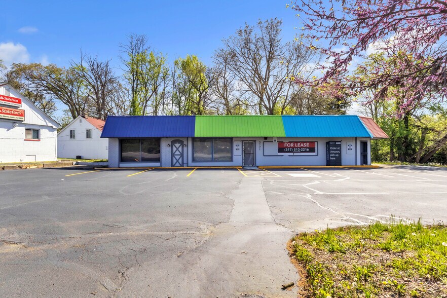 More Photos Of 5701 N Michigan Rd, Indianapolis Freestanding For Sale