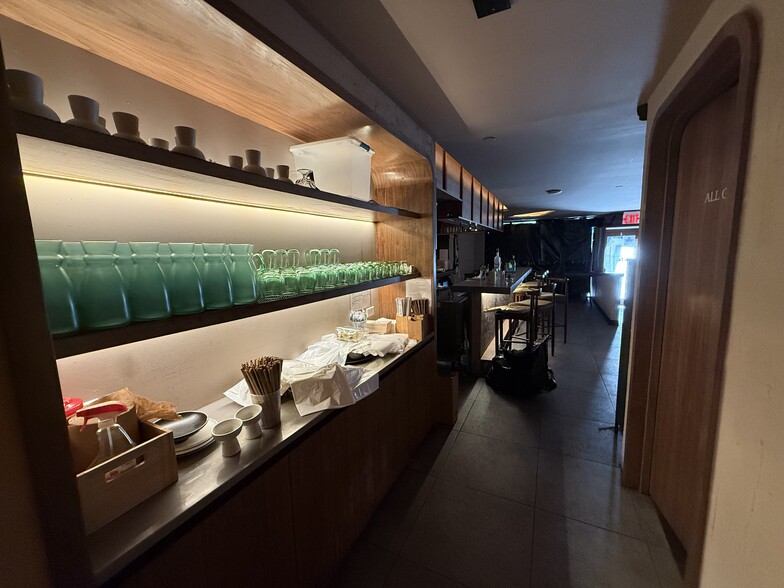 More Photos Of 318 Bedford Ave, Brooklyn Apartments For Lease