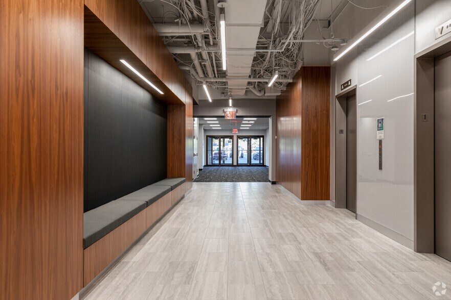 More Photos Of 7 Becker Farm Rd, Roseland Office For Lease