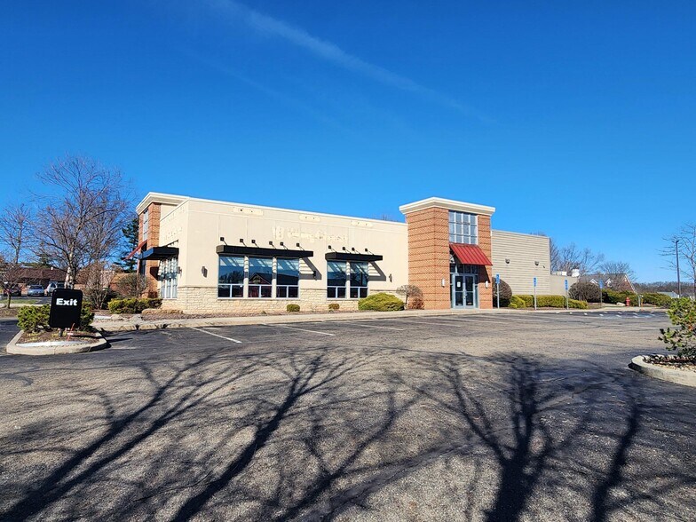 More Photos Of 4118 State Route 43, Kent Fast Food For Lease