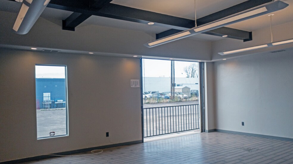 More Photos Of 2153 S Wabash St, Denver Warehouse For Sale