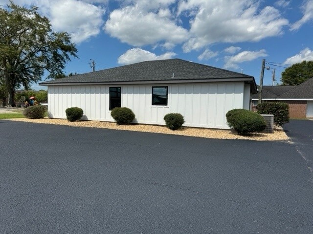 More Photos Of 203 N Franklin St, Dublin Office Residential For Lease