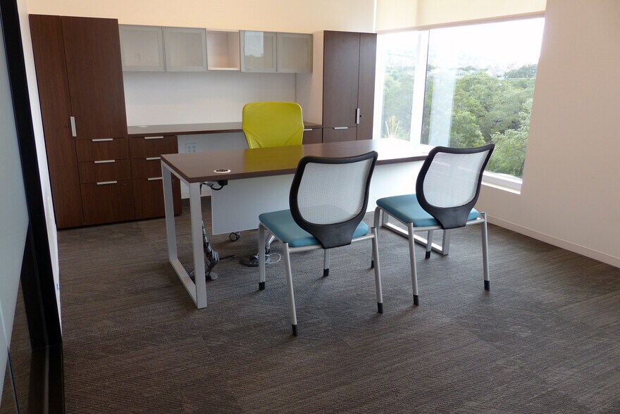 More Photos Of 22211 W Interstate 10, San Antonio Coworking Space