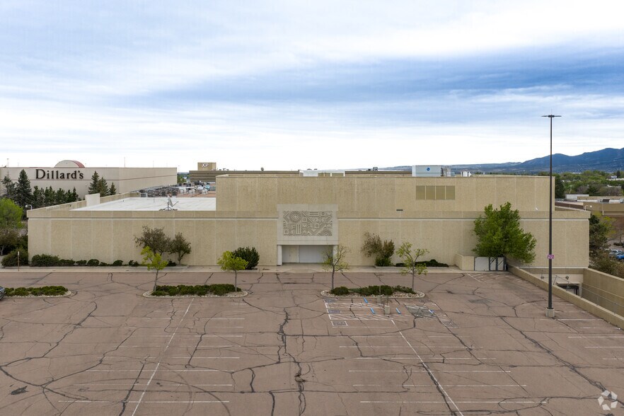 More Photos Of 820 & 3655 Citadel Dr E, Colorado Springs General Retail For Sale