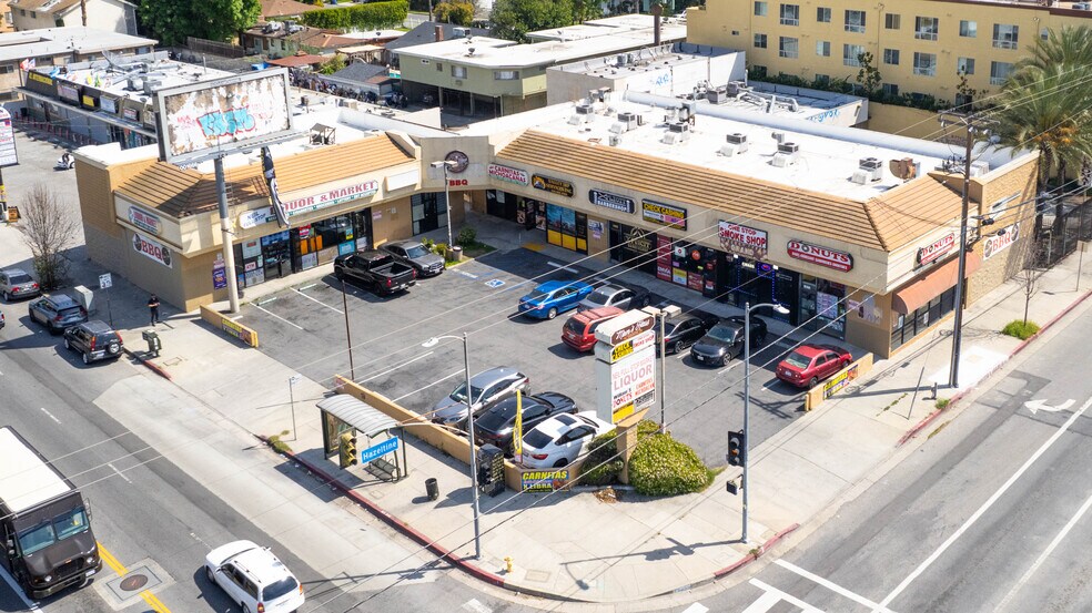 More Photos Of 14054-14072 Vanowen St, Van Nuys Storefront For Lease