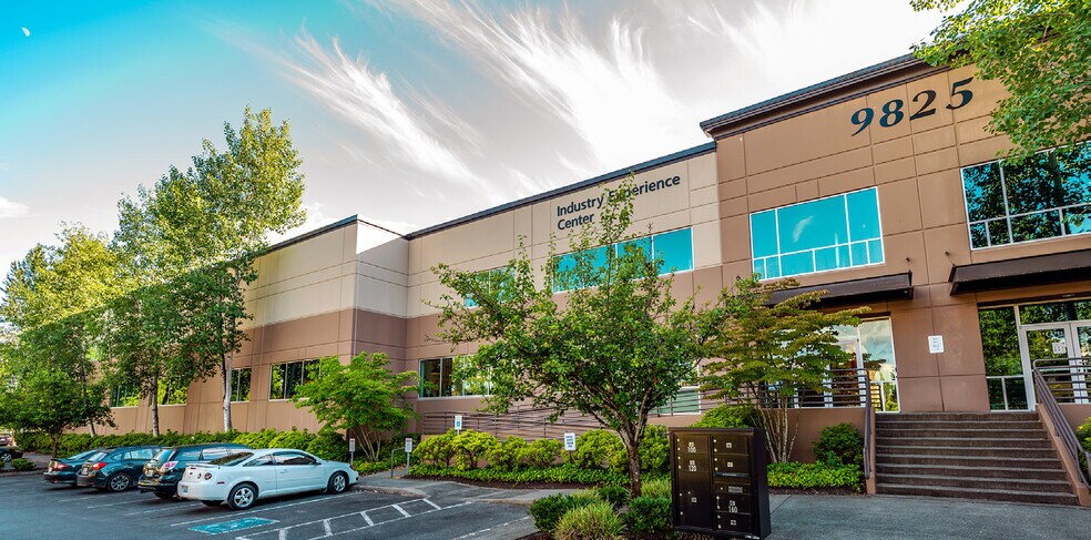More Photos Of 9825 Willows Rd NE, Redmond Flex For Lease