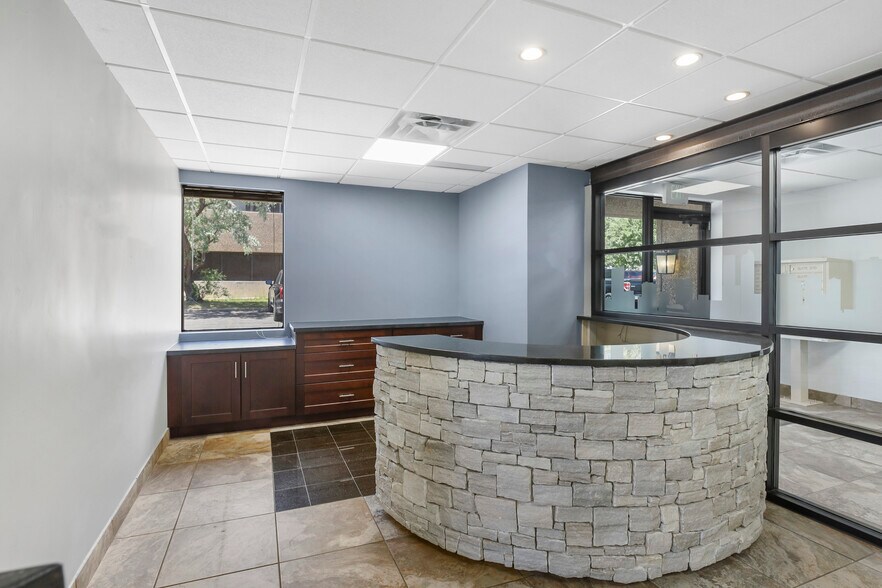 More Photos Of 9025 E Kenyon Ave, Denver Office For Lease