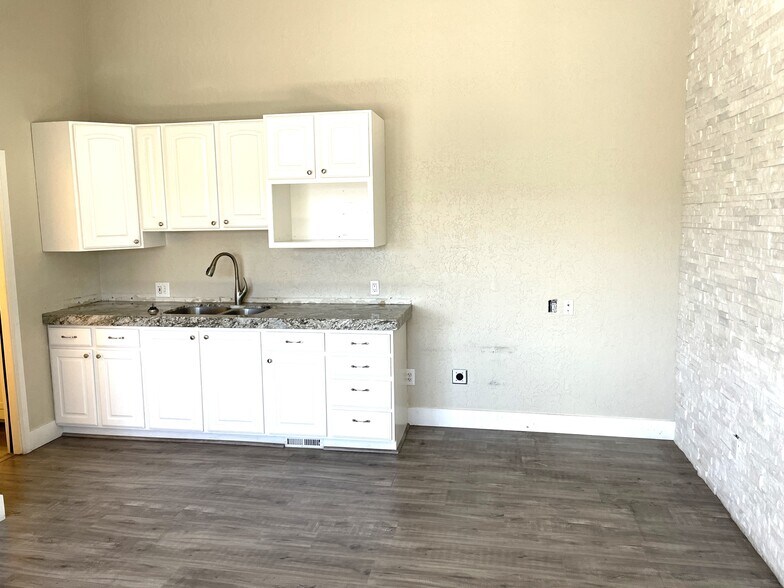 More Photos Of 8452 S State St, Midvale Service For Lease