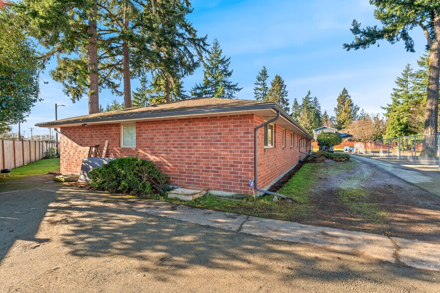 More Photos Of 19207 60th Ave W, Lynnwood Apartments For Sale