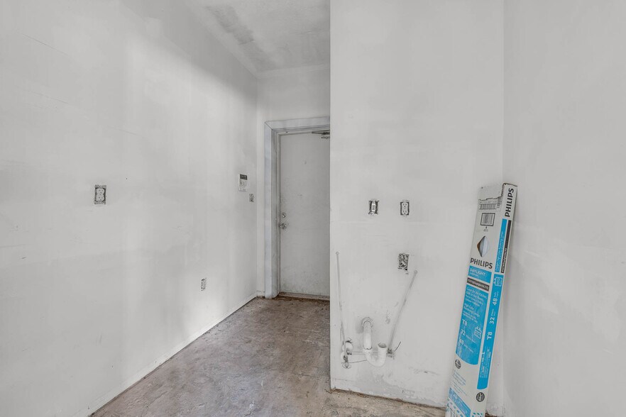 More Photos Of 2306 Lee Rd, Winter Park Medical For Lease