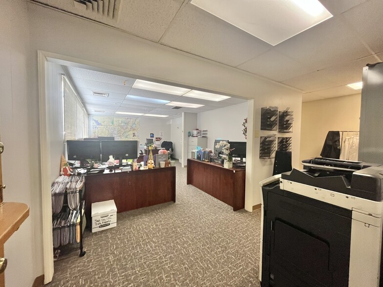More Photos Of 4619 Auburn Blvd, Sacramento Freestanding For Lease