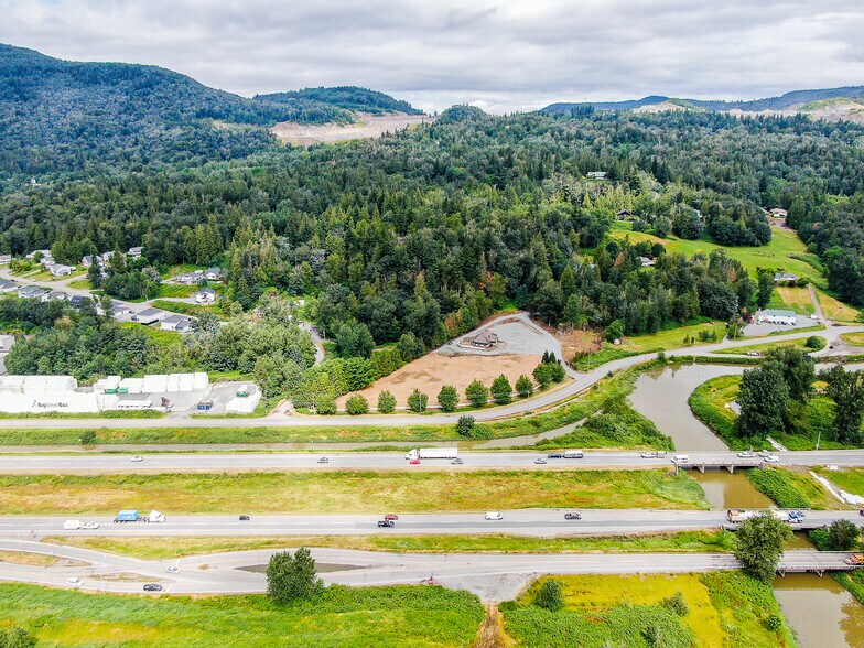 More Photos Of 3051 Eldridge Rd, Abbotsford Office For Sale