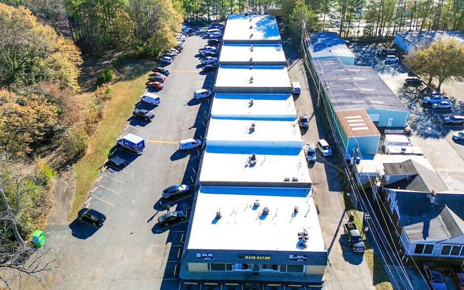 More Photos Of 5891 New Peachtree Rd, Doraville Warehouse For Lease