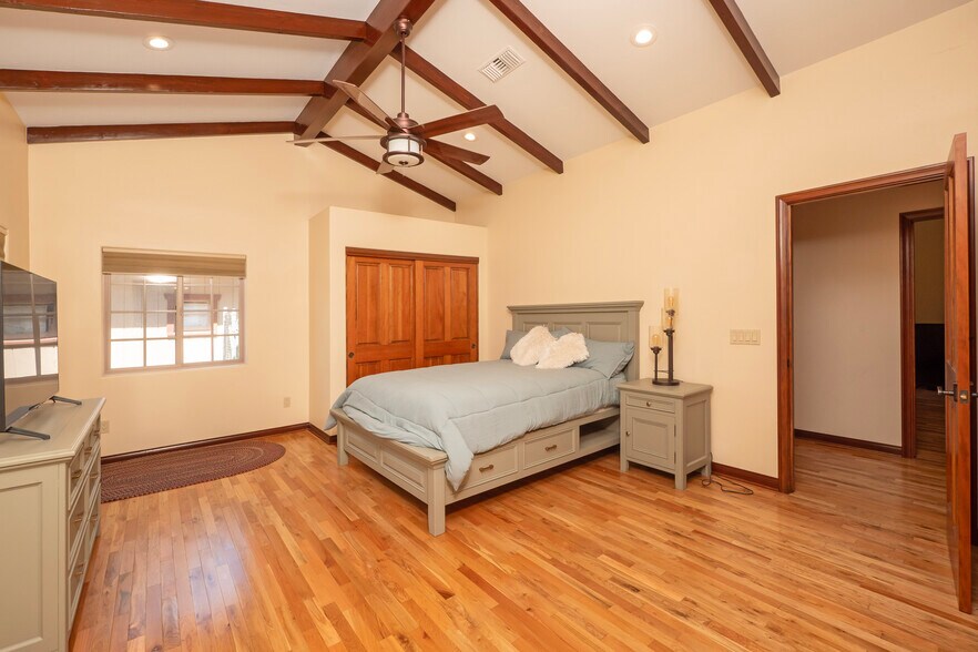 More Photos Of 2083 Grace St, Riverside Multifamily For Sale