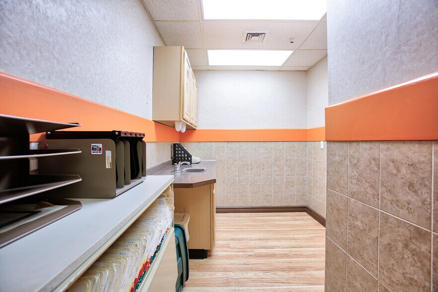 More Photos Of 1020-1030 Park Ave, Plainfield Medical For Sale