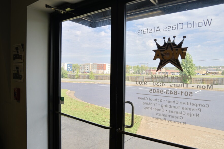 More Photos Of 31 Dale Dr, Cabot General Retail For Sale