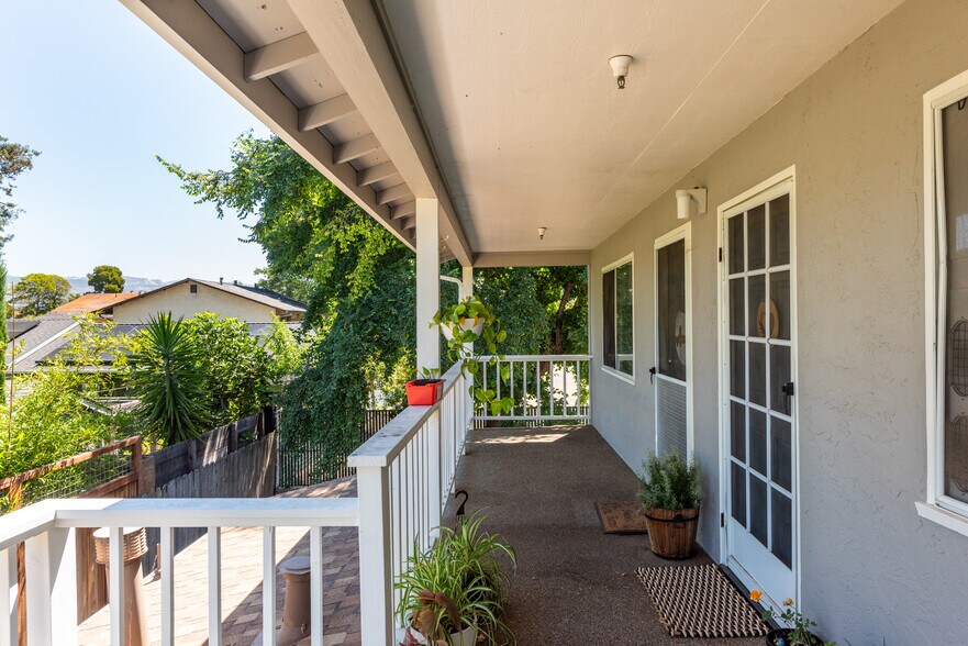 More Photos Of 270 Brown St, Napa Apartments For Sale
