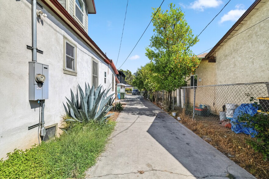 More Photos Of 716 Echandia St, Los Angeles Apartments For Sale