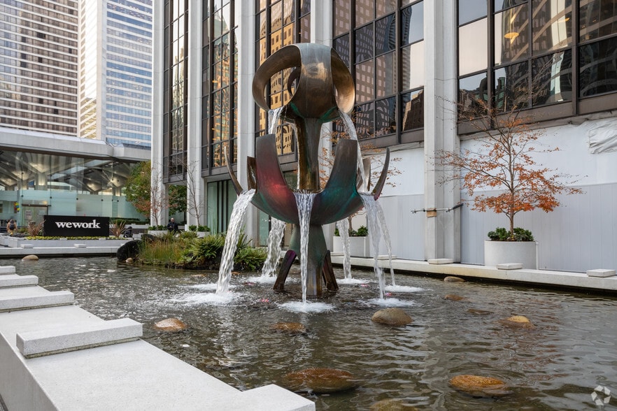 More Photos Of 555 Burrard St, Vancouver Office For Lease