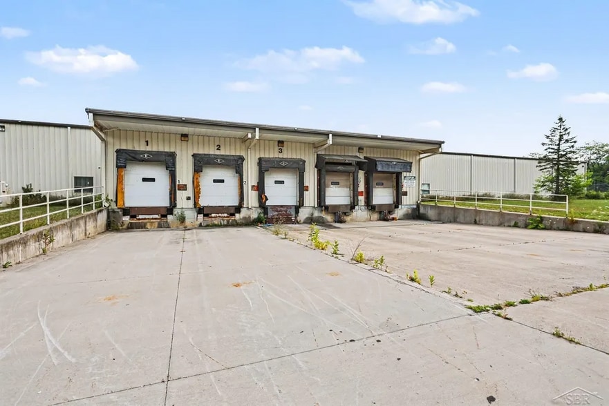 Primary Photo Of 1201 S Wheeler St, Saginaw Manufacturing For Lease