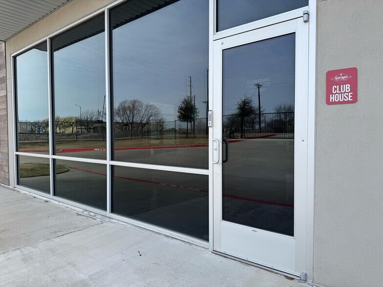 More Photos Of 6767 All Stars Ave, Frisco Showroom For Sale