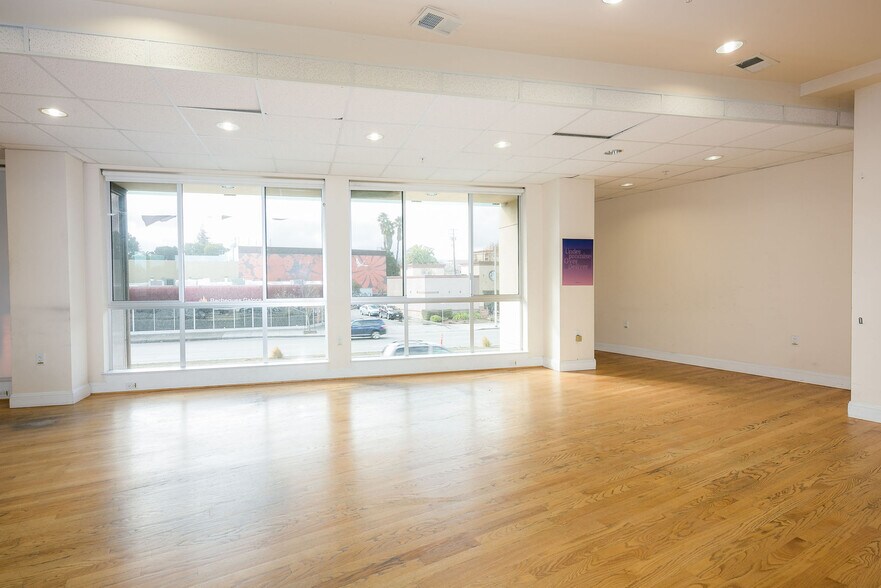 More Photos Of 2051 El Camino Real, Palo Alto Office Residential For Sale