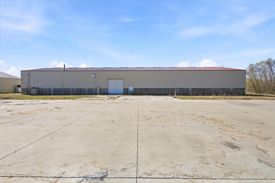 More Photos Of 24104 755th Ave, Albert Lea Warehouse For Sale