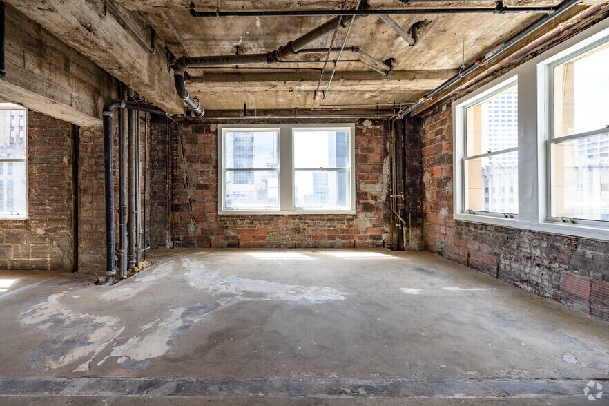 More Photos Of 808 Travis St, Houston Office For Lease