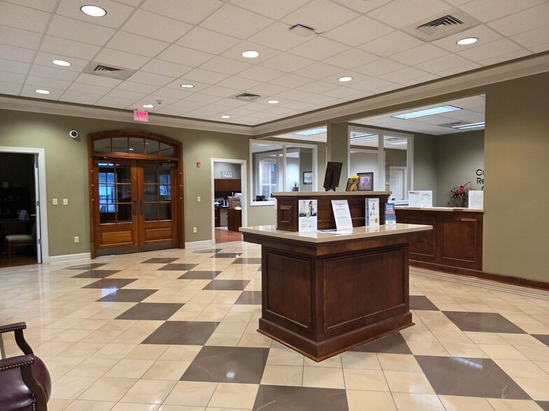 More Photos Of 301 W Main St, Carthage Bank For Sale