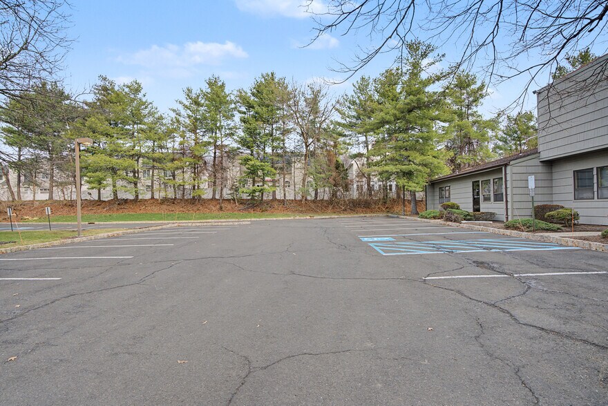 More Photos Of 31P Mountain Boulevard, Warren Office For Lease
