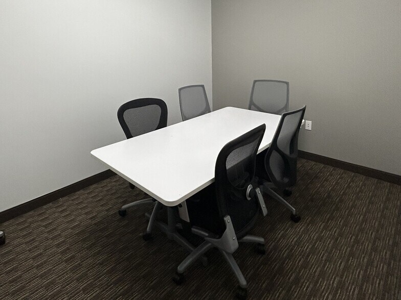 More Photos Of 3415 S Sepulveda Blvd, Los Angeles Coworking Space