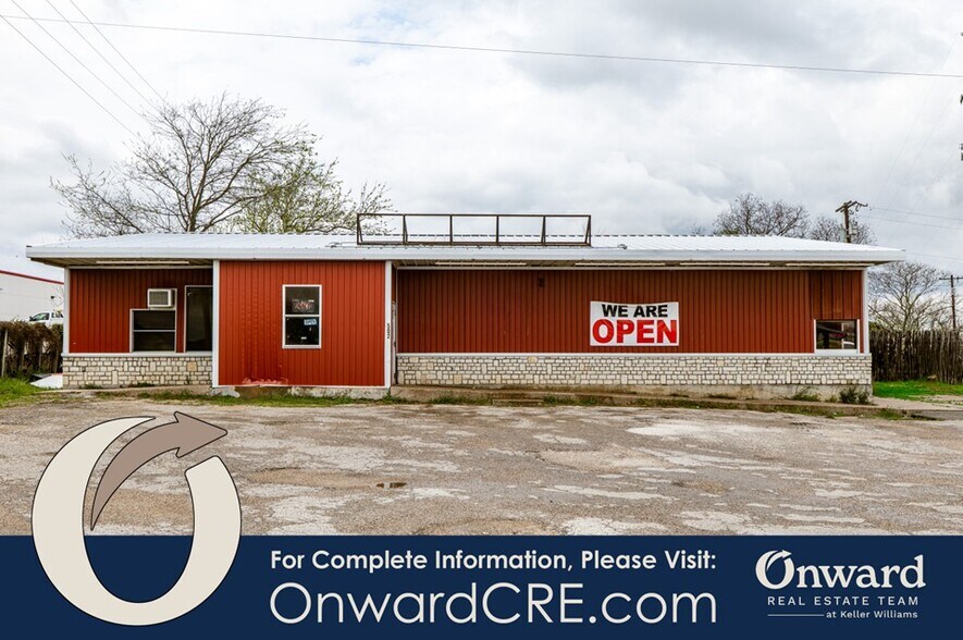 More Photos Of 502 W Morgan St, Meridian Restaurant For Sale