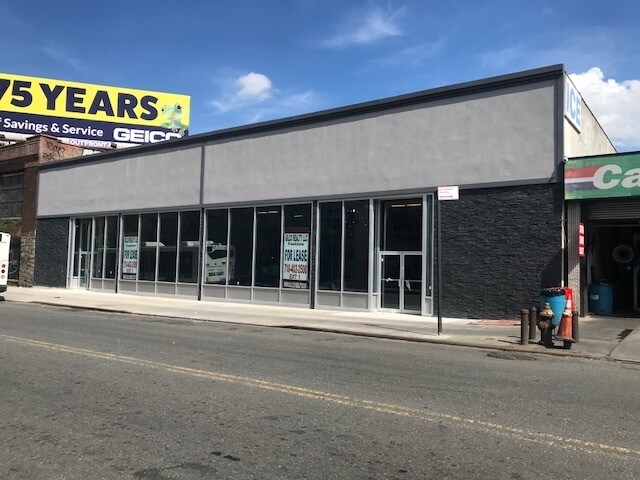 More Photos Of 556 River Ave, Bronx Storefront Retail Office For Sale