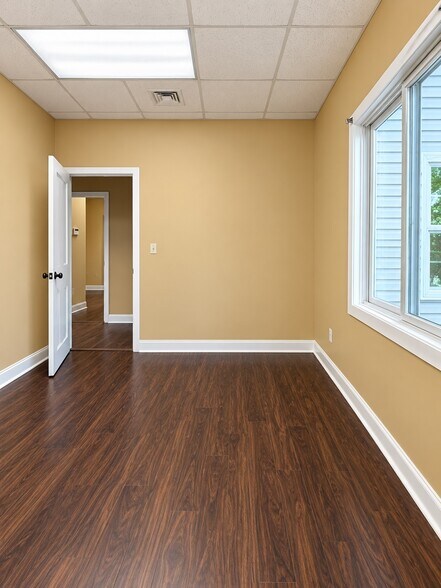More Photos Of 603A Omni Dr, Hillsborough Medical For Lease