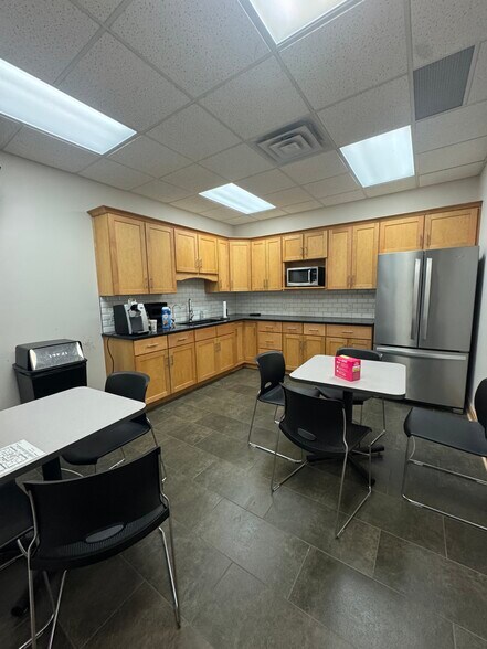 More Photos Of , Indianapolis Office For Sale