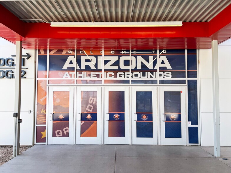 More Photos Of 6321 S Ellsworth Rd, Mesa Sports And Entertainment For Lease