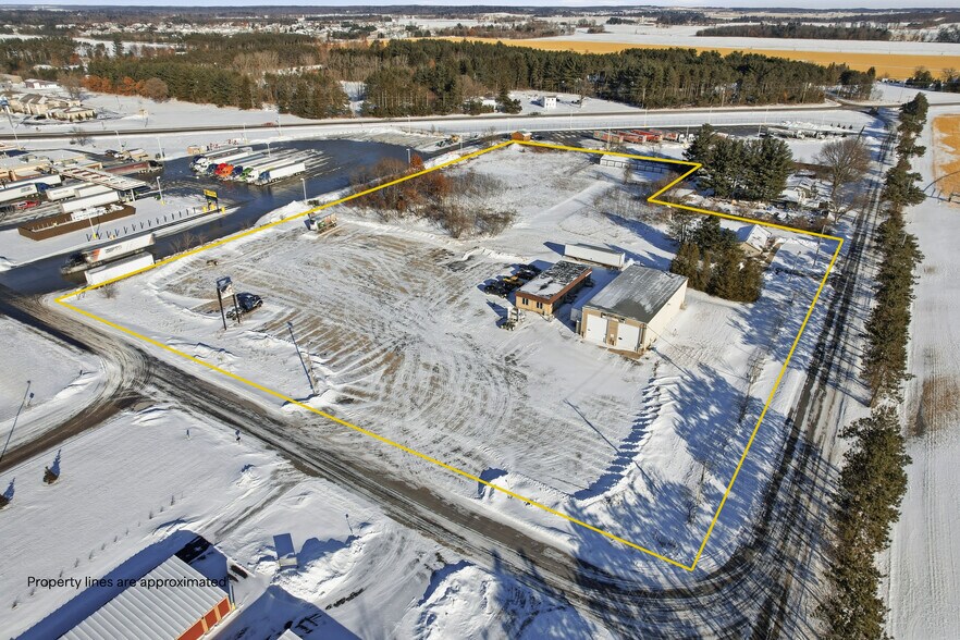 More Photos Of 5500 Prairie Dr, Plover Flex For Sale