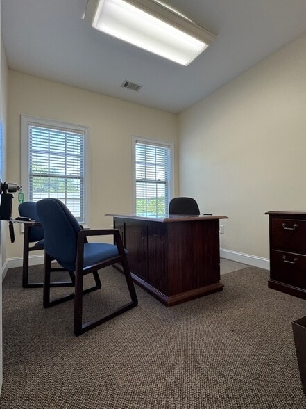 More Photos Of 1124 N Tennessee St, Cartersville Medical For Lease