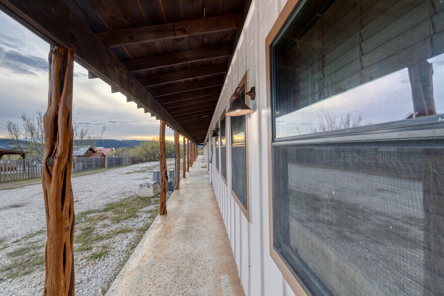 More Photos Of 16 Mountain Laurel Ln, Concan Hospitality For Sale