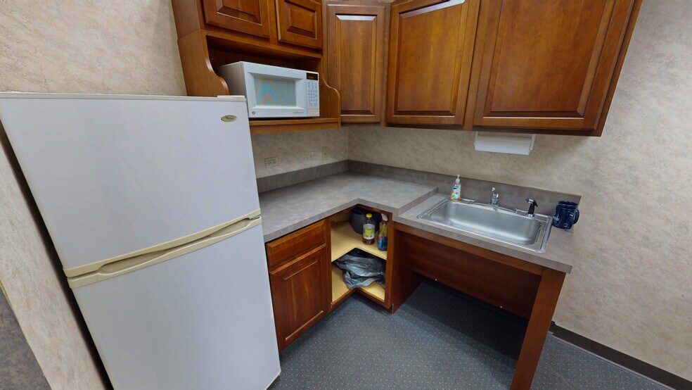 More Photos Of 1700 Park St, Naperville Office For Lease