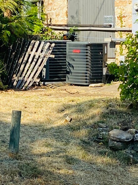 More Photos Of 100 Main st, Calico Rock Specialty For Sale