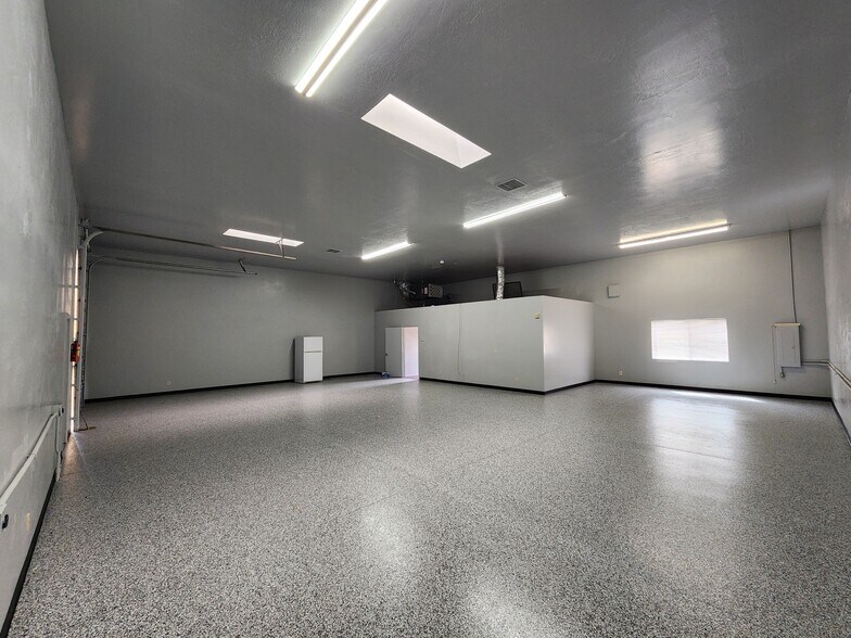 More Photos Of 6570 E 6th St, Prescott Valley Warehouse For Lease