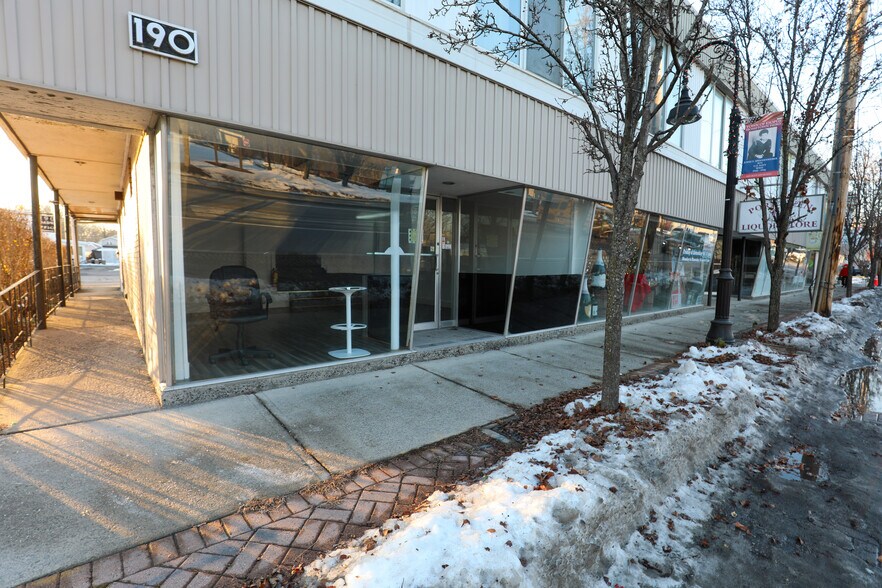 More Photos Of 190 Broadway, Port Ewen Apartments For Lease