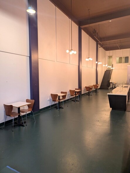 More Photos Of 600-604 2nd Ave, Seattle Storefront Retail Office For Lease