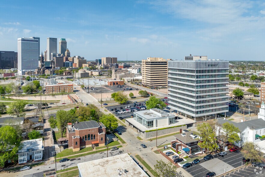 More Photos Of 1350 S Boulder Ave, Tulsa Office For Sale
