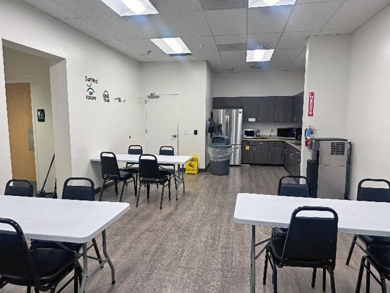 More Photos Of 5580 S Nogales Hwy, Tucson Manufacturing For Sale